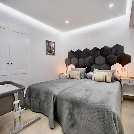 Cathedral Boutique By Lugo Collection Apartment Exterior photo